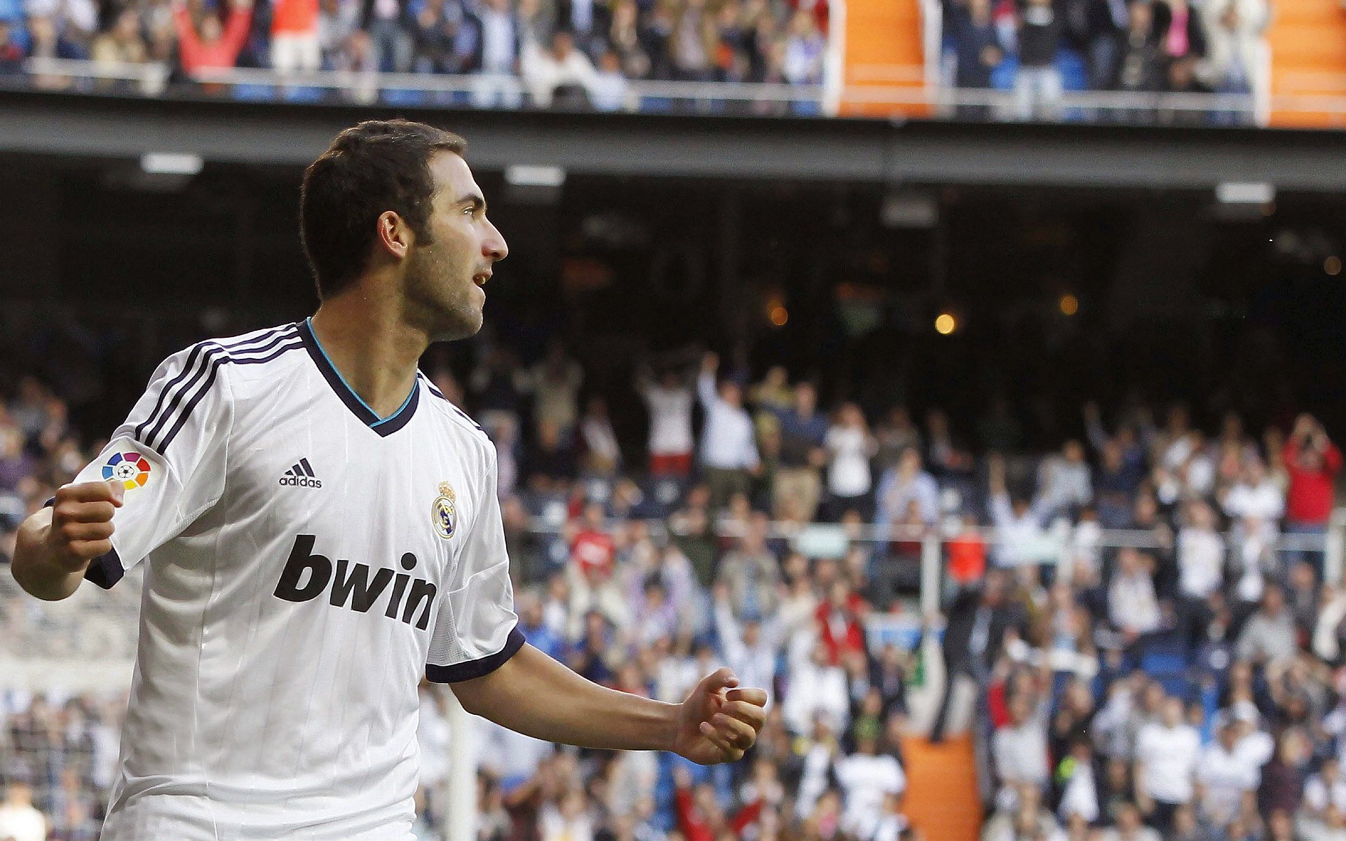 【“悬空球”开启新战术】规则创新带来的比赛新看点，悬空术揭秘视频